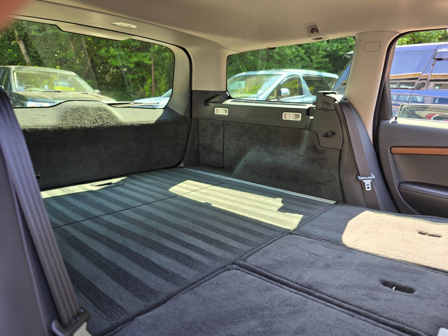 Used Volvo V70 2011 for sale - 77189368: Photo 29