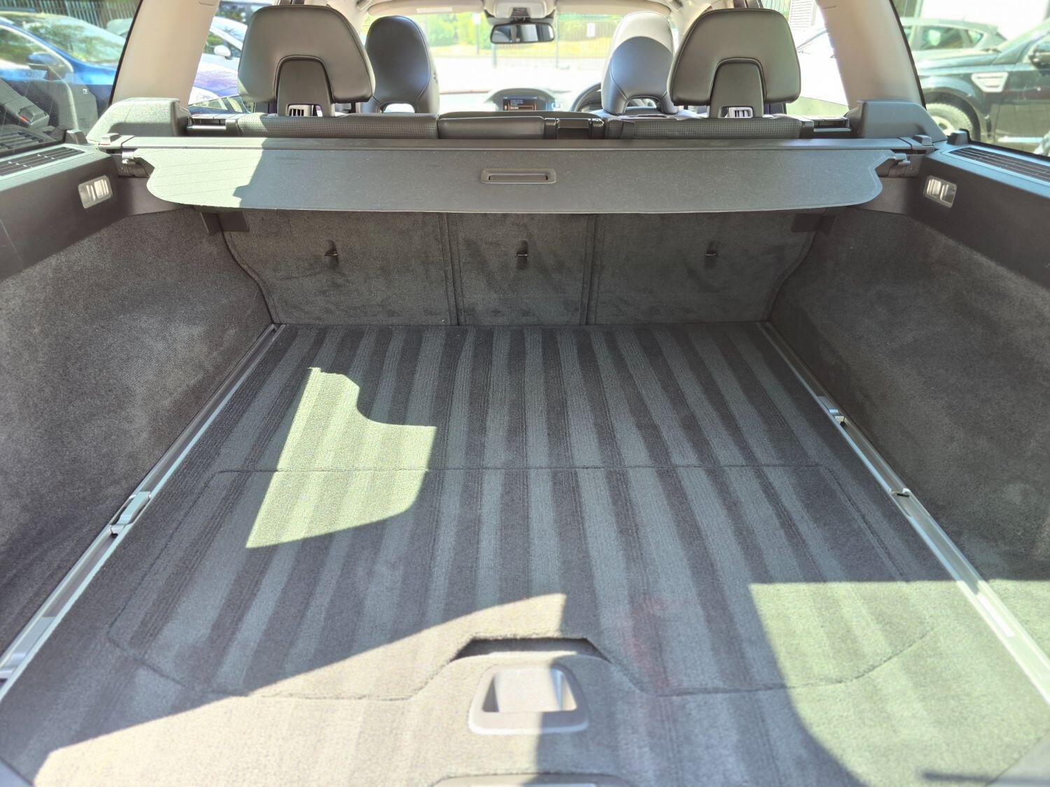 Used Volvo V70 2011 for sale - 77189368: Photo 31