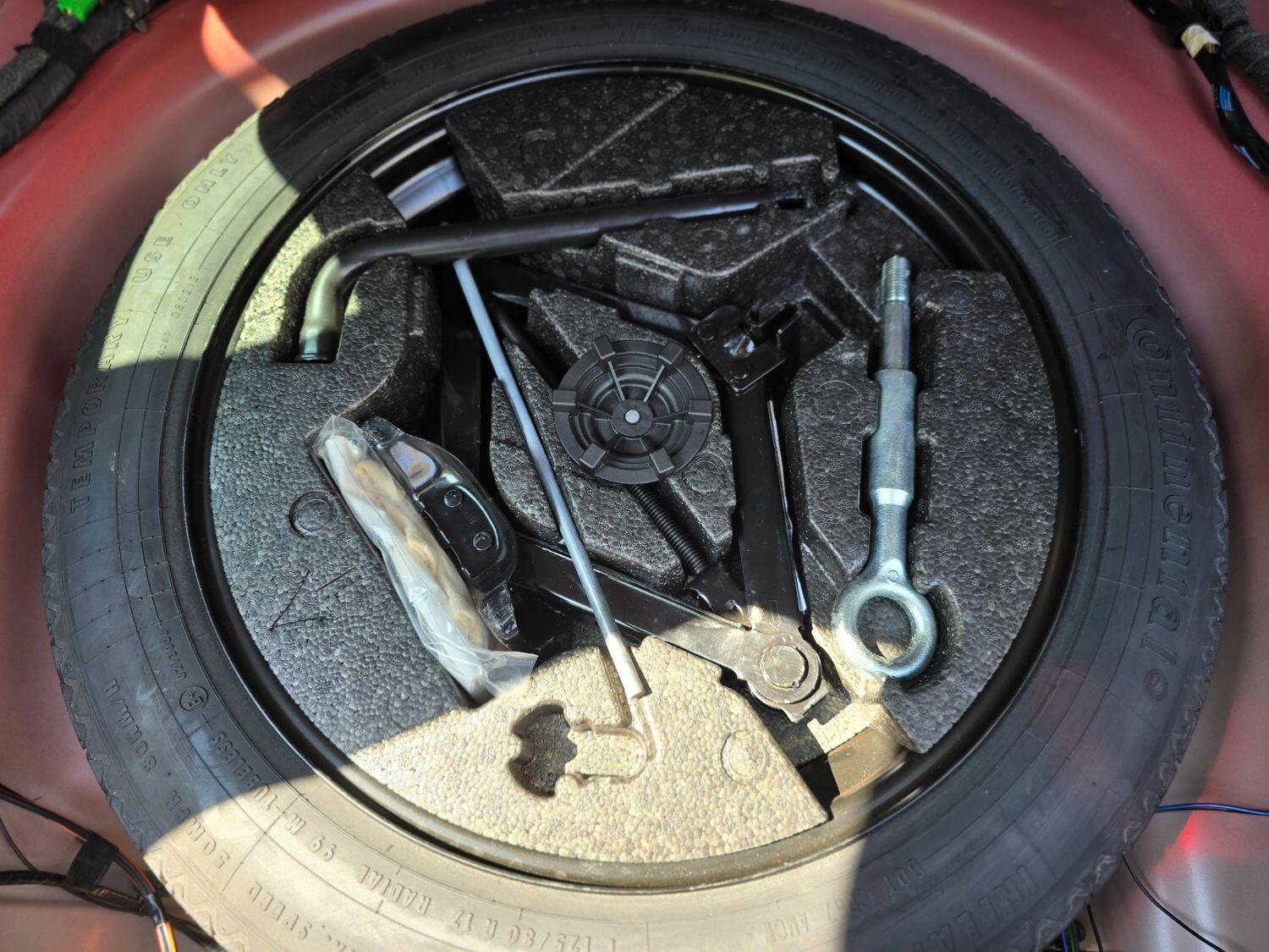 Used Volvo V70 2011 for sale - 77189368: Photo 33