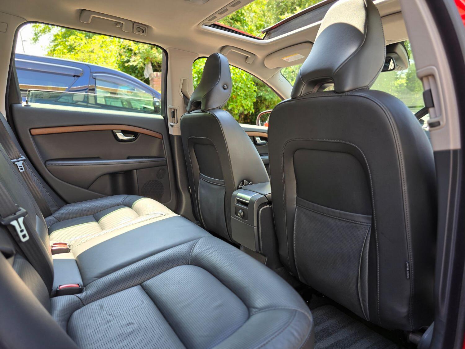 Used Volvo V70 2011 for sale - 77189368: Photo 41