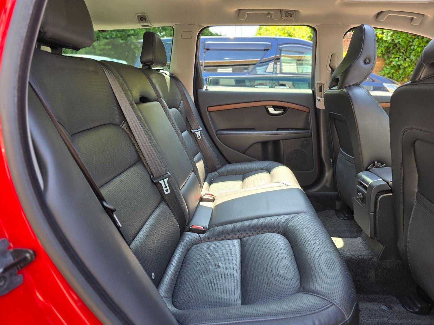 Used Volvo V70 2011 for sale - 77189368: Photo 42