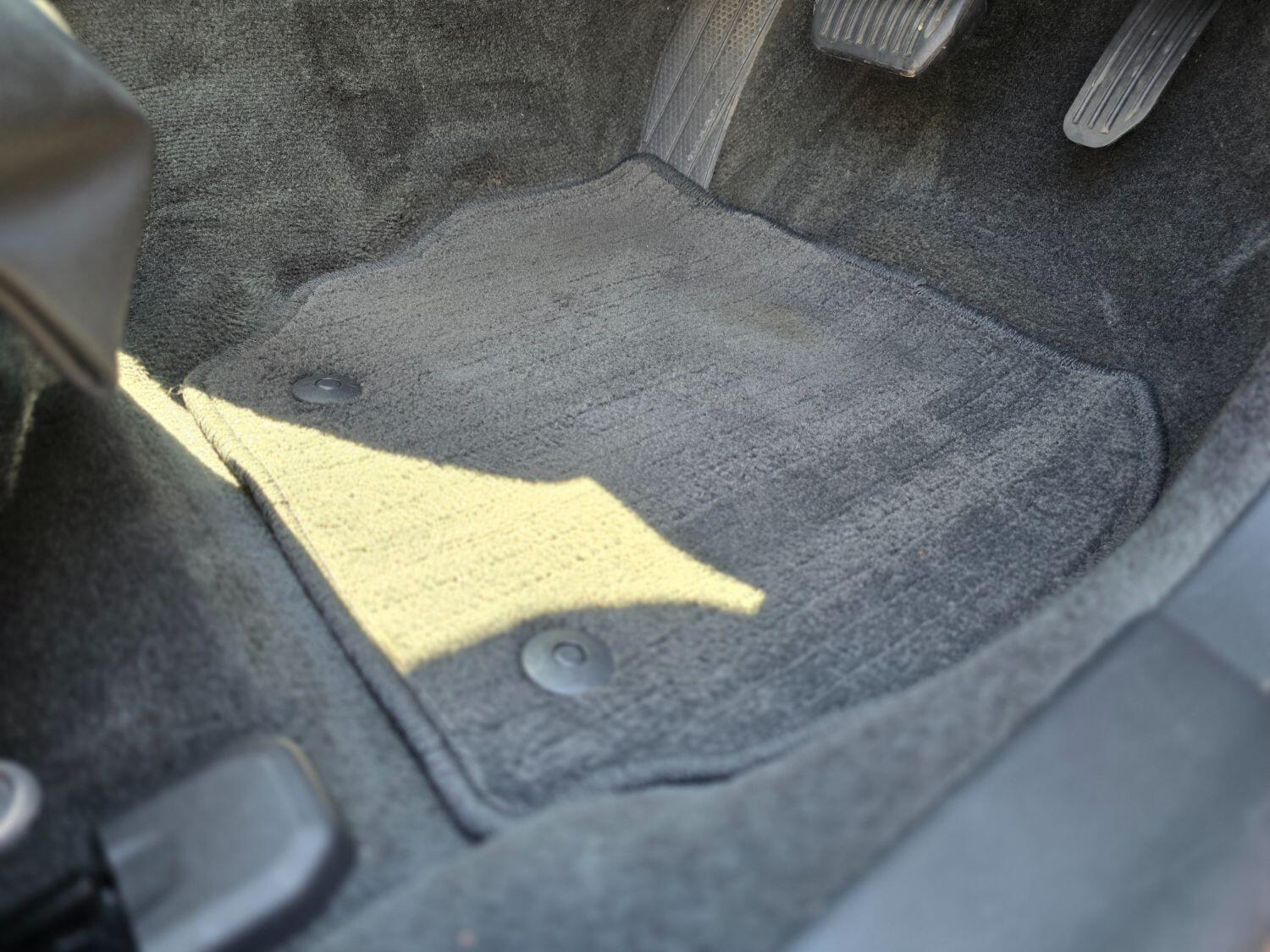 Used Volvo V70 2011 for sale - 77189368: Photo 46