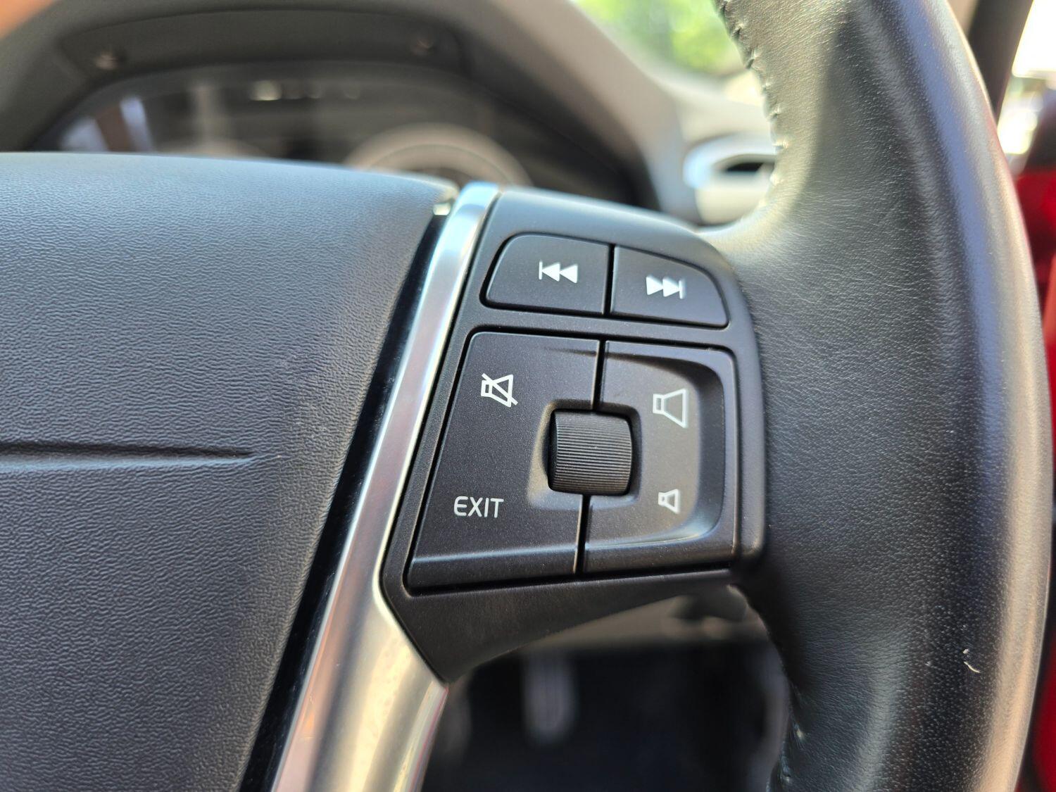 Used Volvo V70 2011 for sale - 77189368: Photo 52