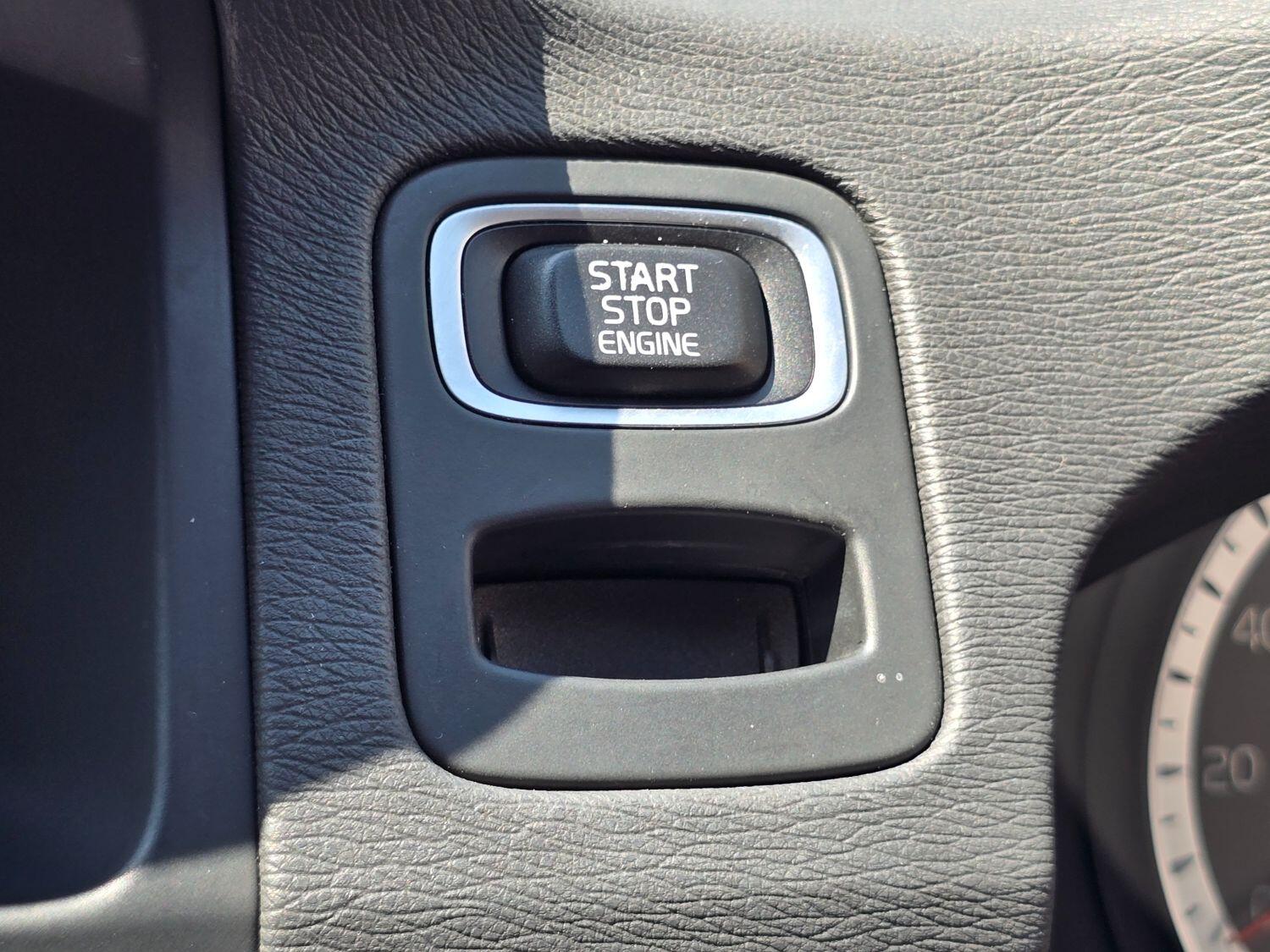 Used Volvo V70 2011 for sale - 77189368: Photo 58