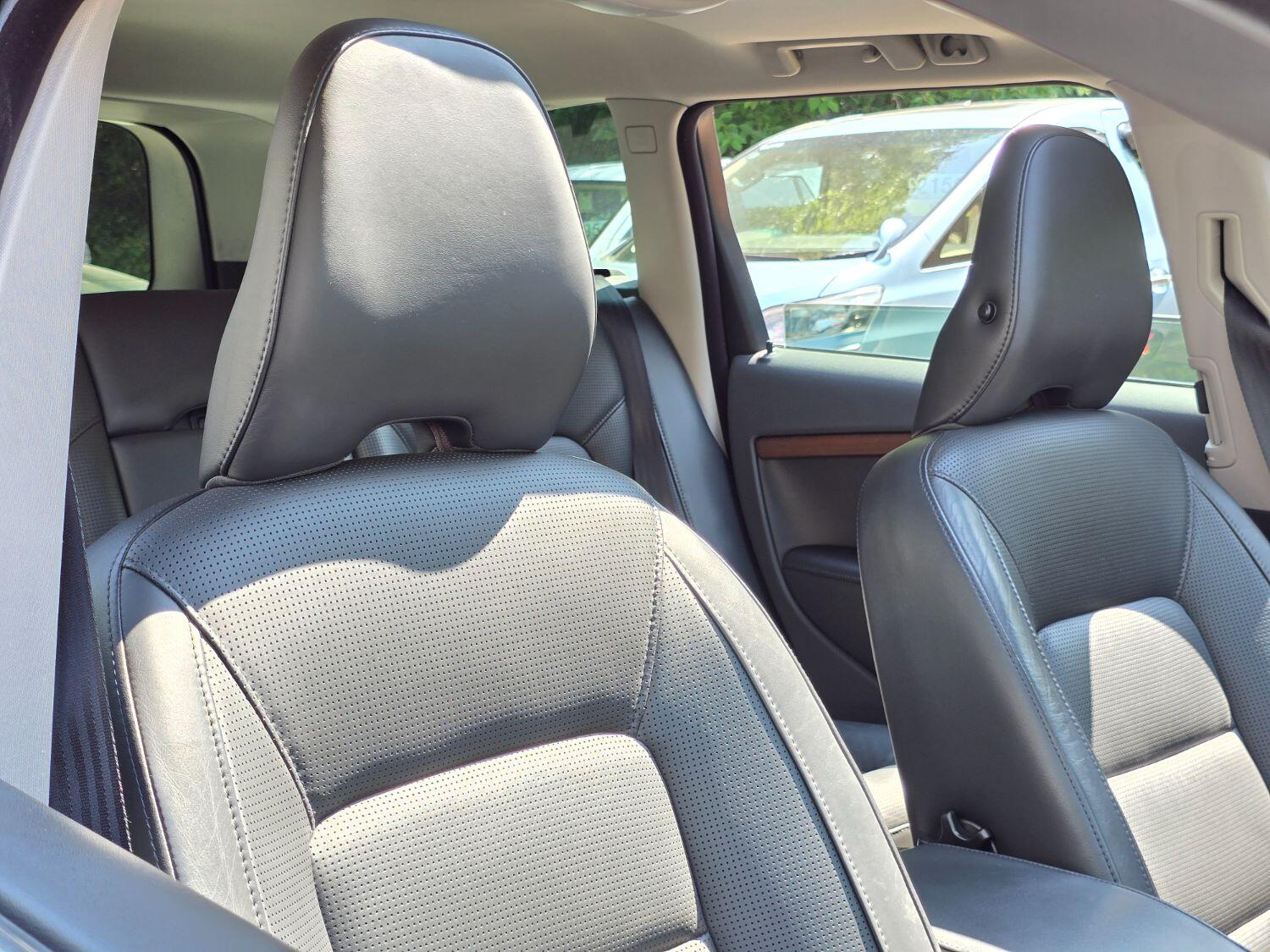 Used Volvo V70 2011 for sale - 77189368: Photo 83