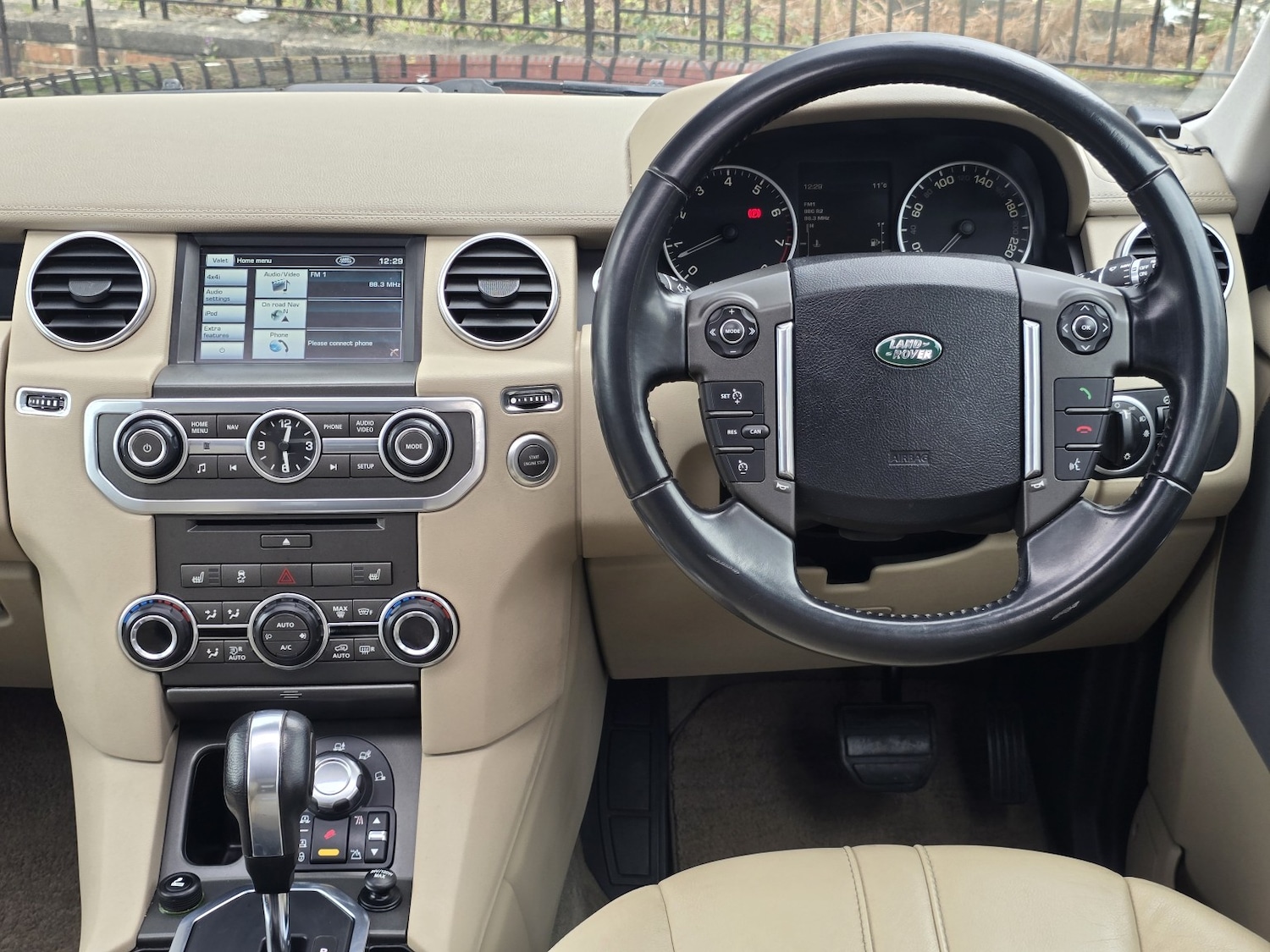 Used Land Rover Discovery 4 for sale - 78155456: Photo 24