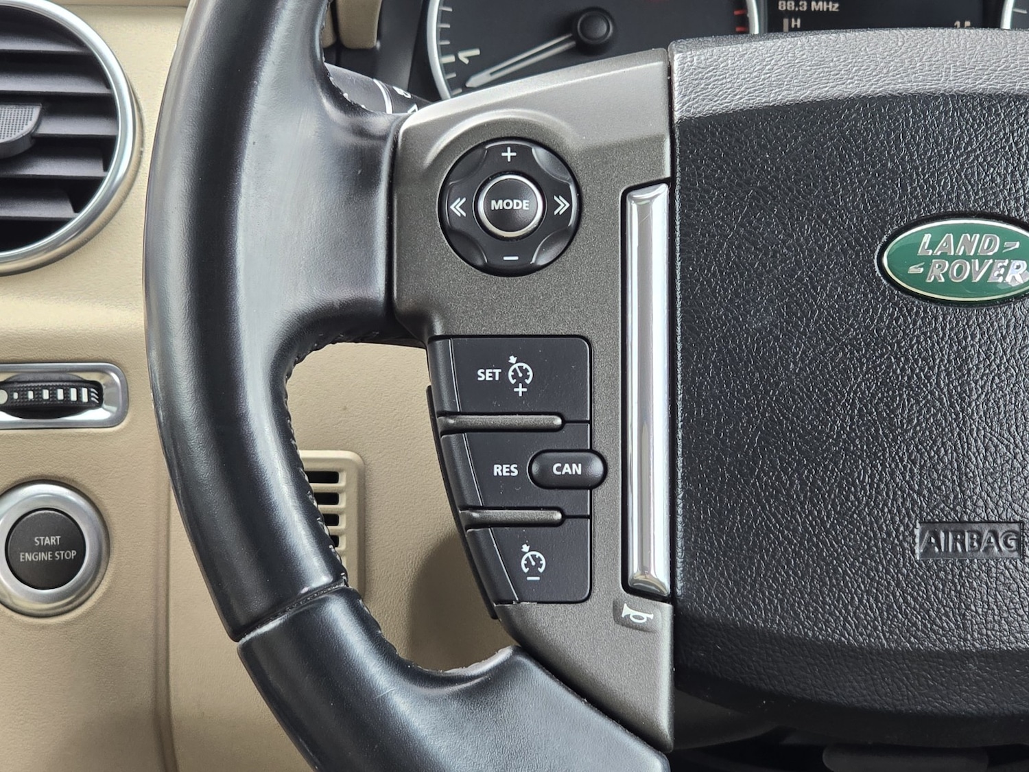 Used Land Rover Discovery 4 for sale - 78155456: Photo 27