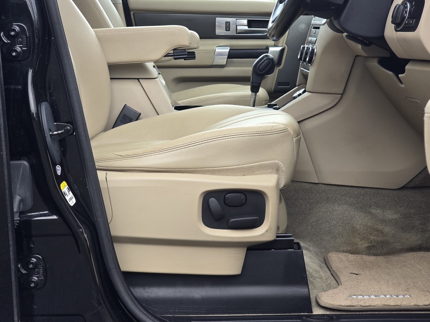 Used Land Rover Discovery 4 for sale - 78155456: Photo 34