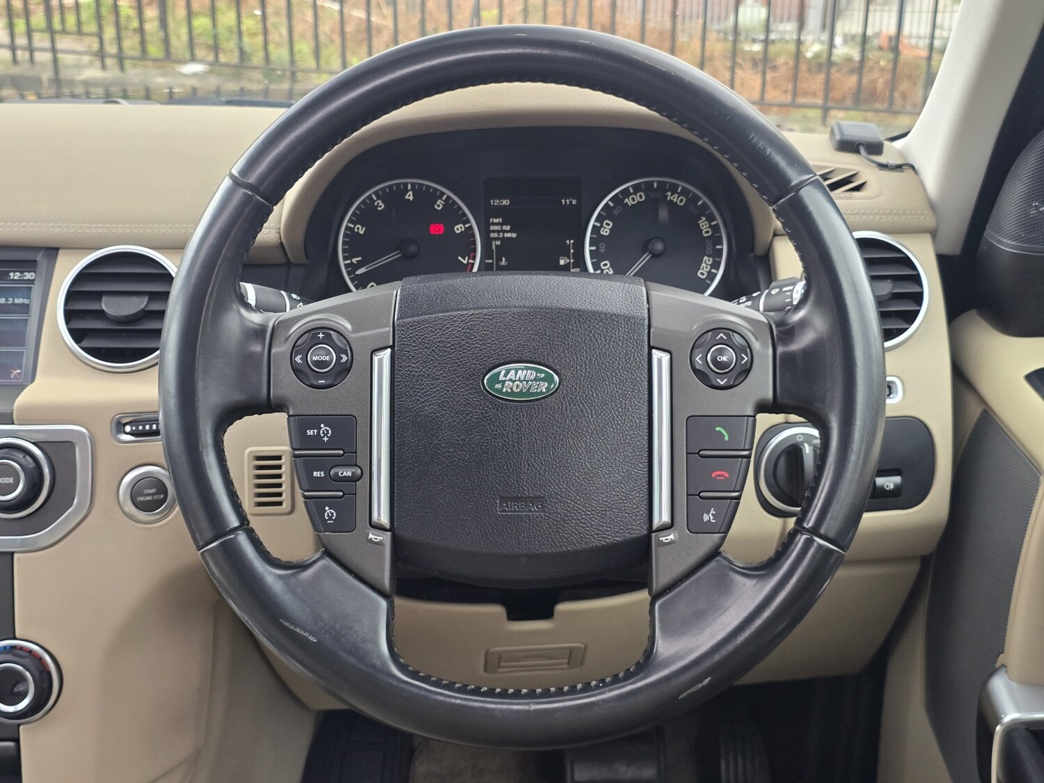 Used Land Rover Discovery 4 for sale - 78155456: Photo 36