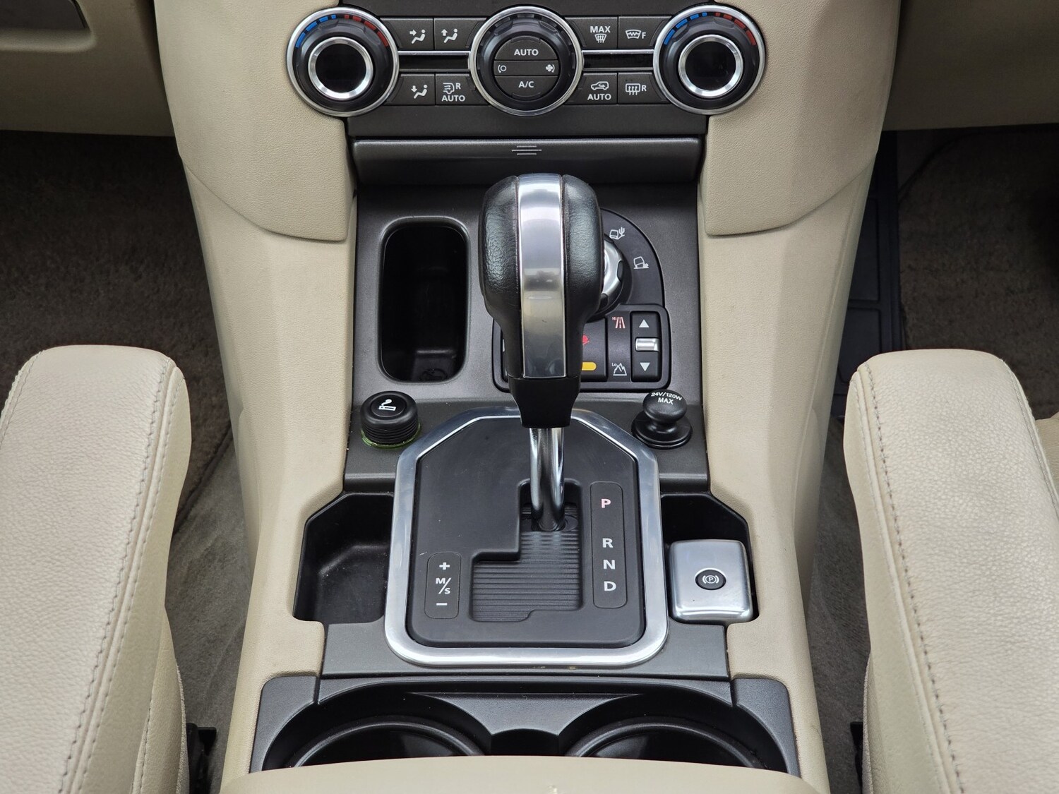 Used Land Rover Discovery 4 for sale - 78155456: Photo 49