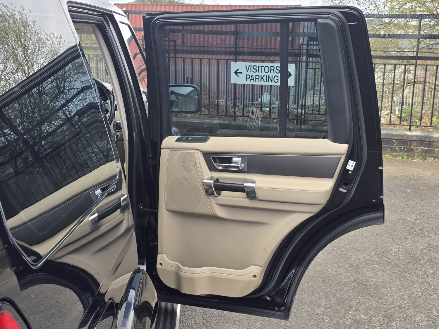 Used Land Rover Discovery 4 for sale - 78155456: Photo 53