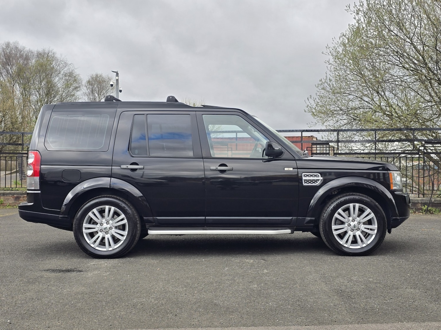 Used Land Rover Discovery 4 for sale - 78155456: Photo 6
