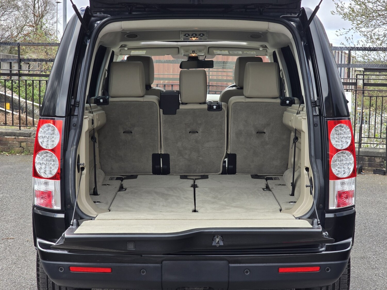 Used Land Rover Discovery 4 for sale - 78155456: Photo 70