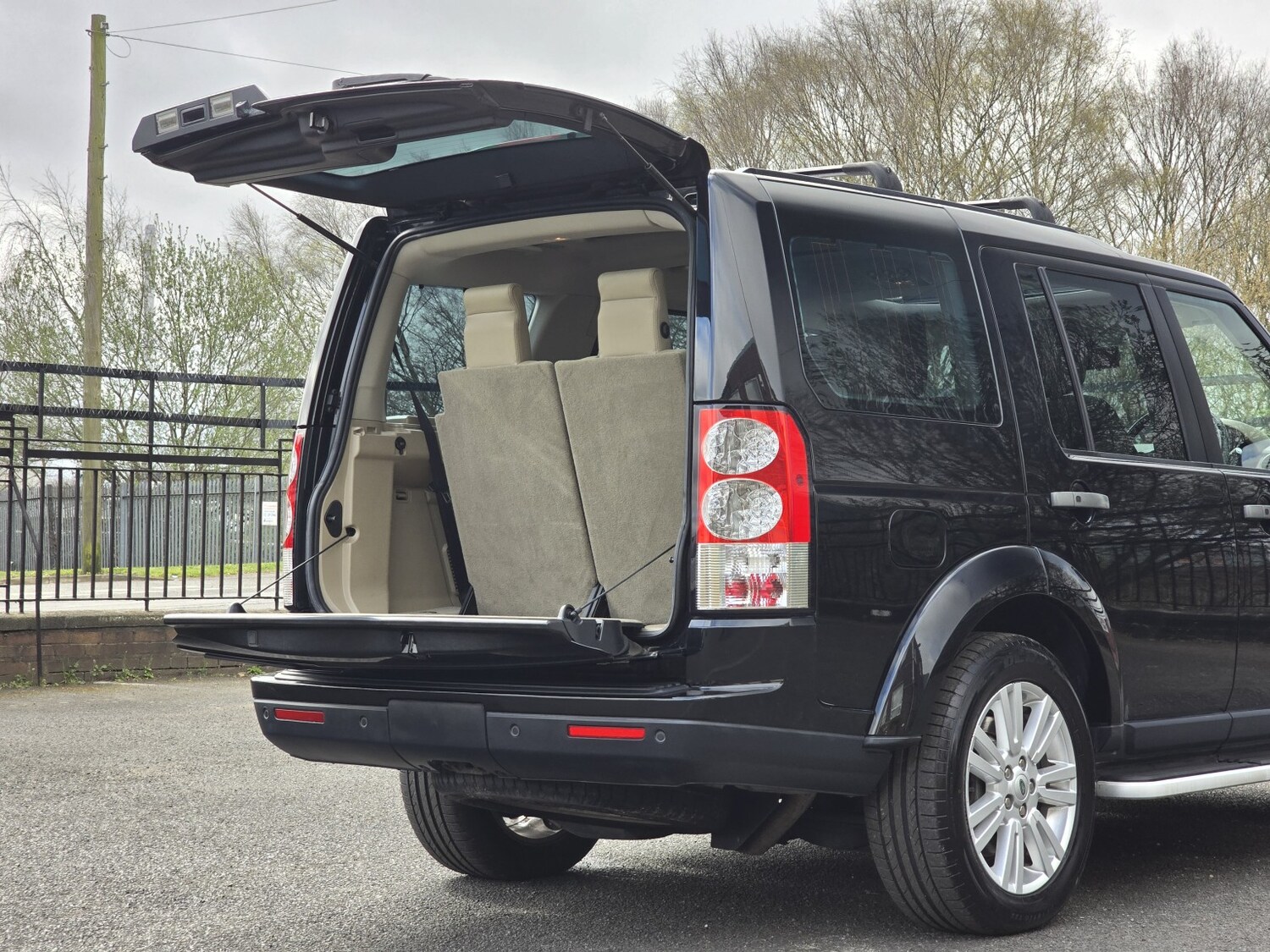 Used Land Rover Discovery 4 for sale - 78155456: Photo 72