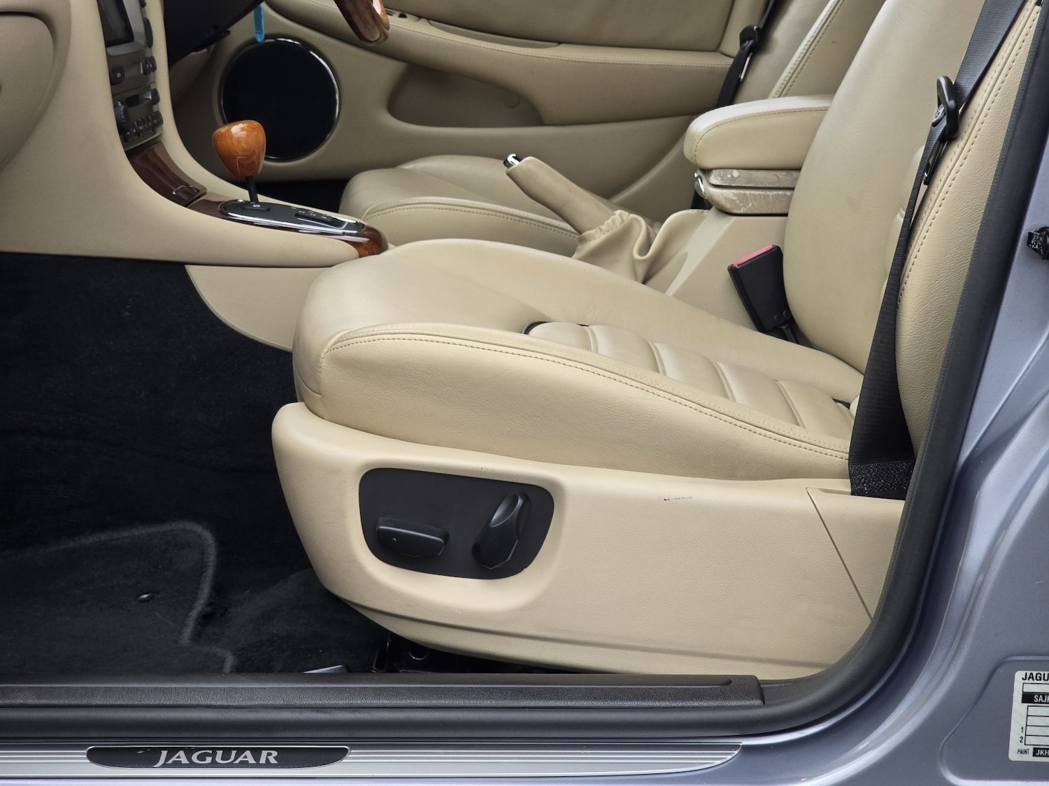 Used Jaguar X-Type 2024 for sale - 77781802: Photo 22