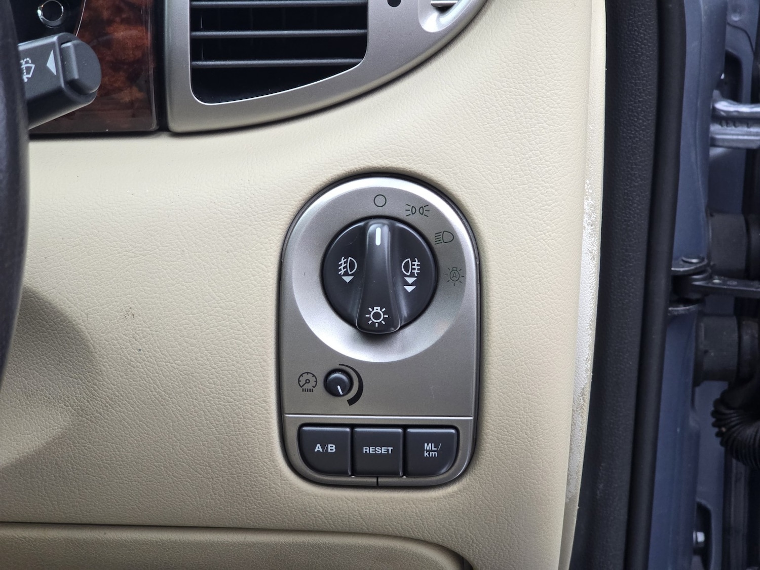 Used Jaguar X-Type 2024 for sale - 77781802: Photo 42