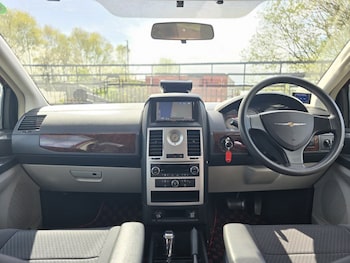 Used Chrysler Grand Voyager 2011 for sale - 78349234: Photo