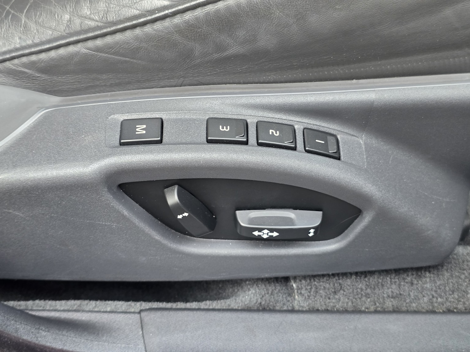 Used Volvo V70 for sale - 77189387: Photo 19