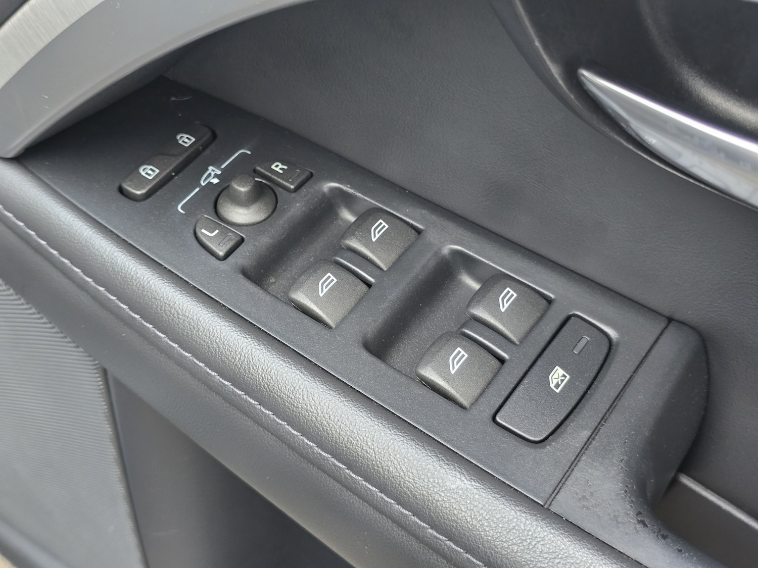 Used Volvo V70 for sale - 77189387: Photo 21