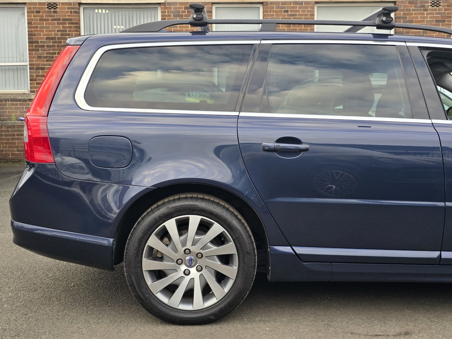 Used Volvo V70 for sale - 77189387: Photo 32