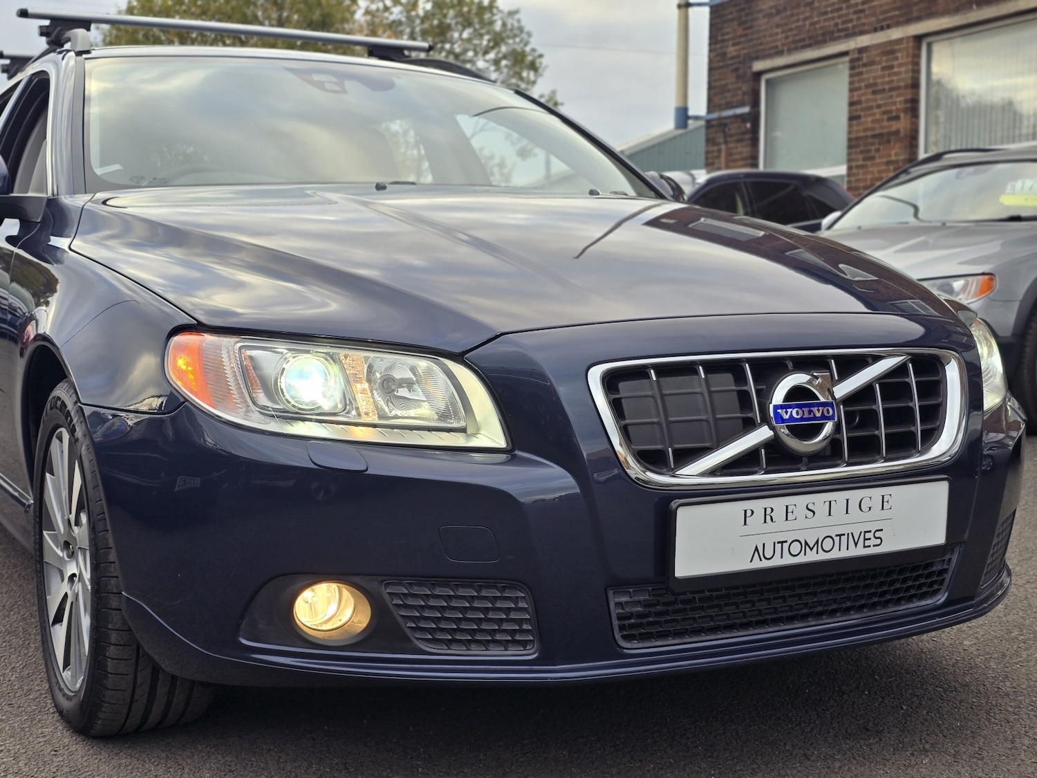 Used Volvo V70 for sale - 77189387: Photo 57