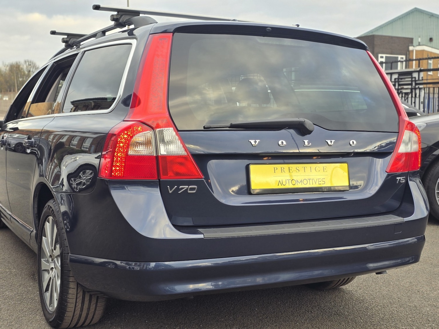 Used Volvo V70 for sale - 77189387: Photo 58