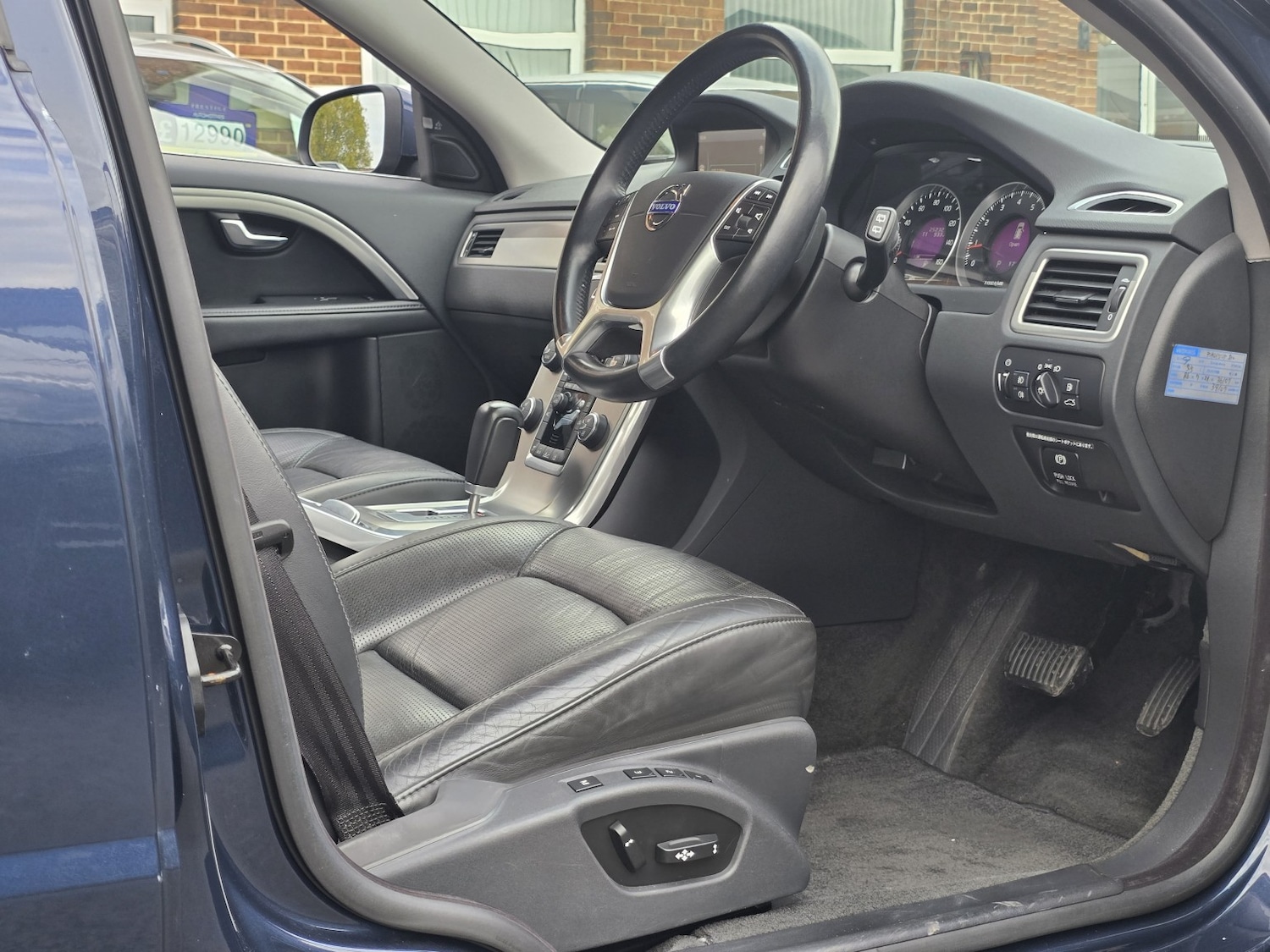 Used Volvo V70 for sale - 77189387: Photo 8