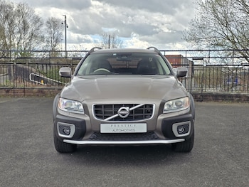 Used Volvo XC70 2010 for sale - 79552035: Photo