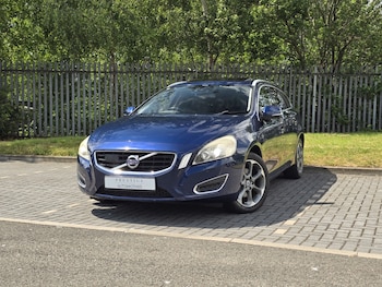 Used Volvo V60 2013 for sale - 79483231: Photo