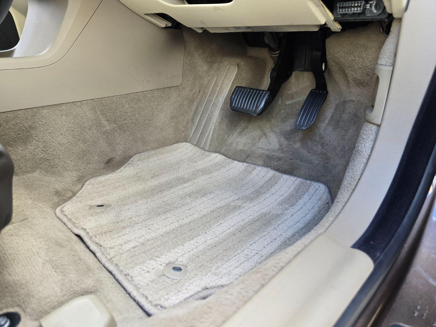 Used Volvo XC70 2013 for sale - 77694415: Photo 15