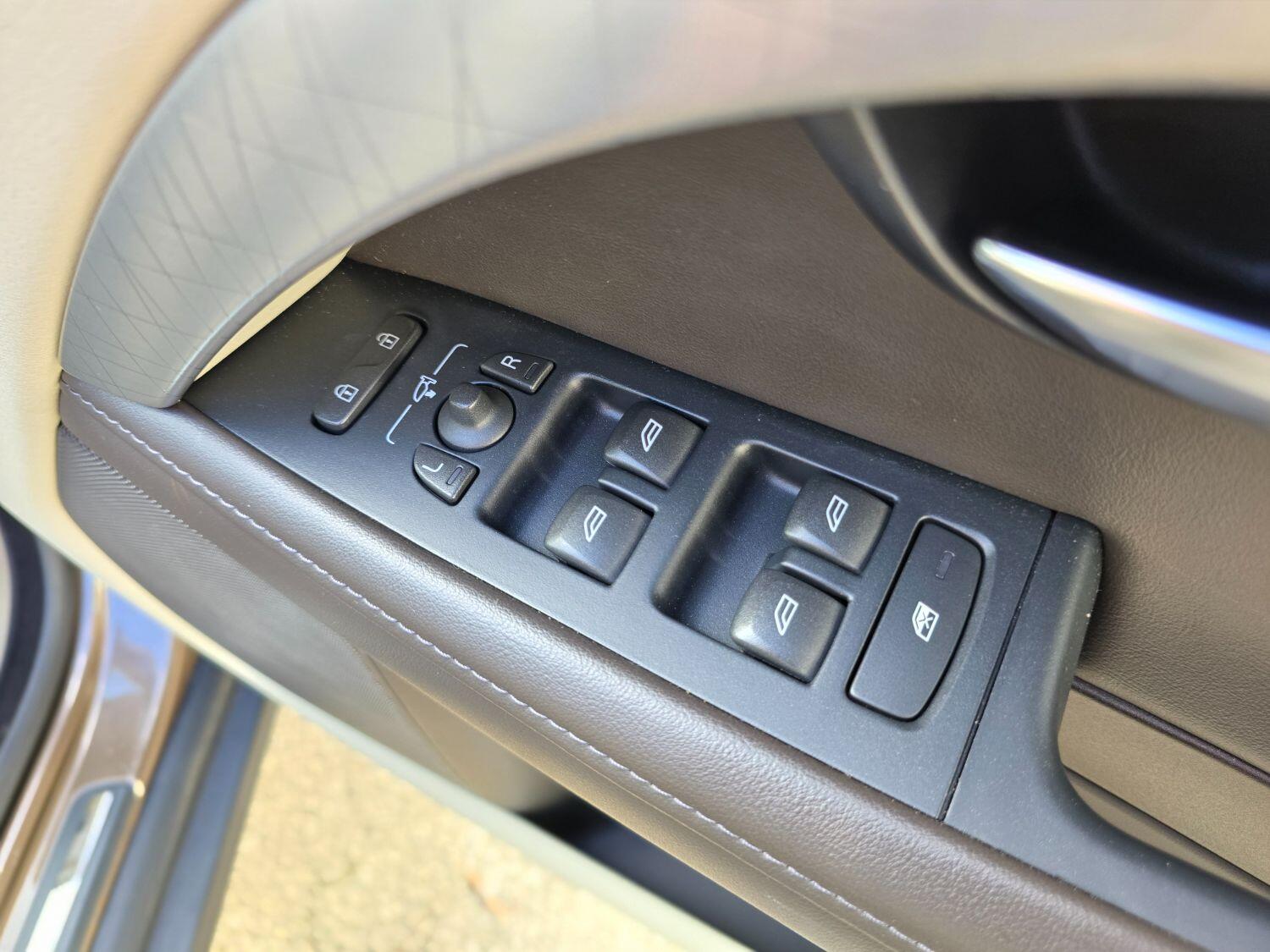 Used Volvo XC70 2013 for sale - 77694415: Photo 19