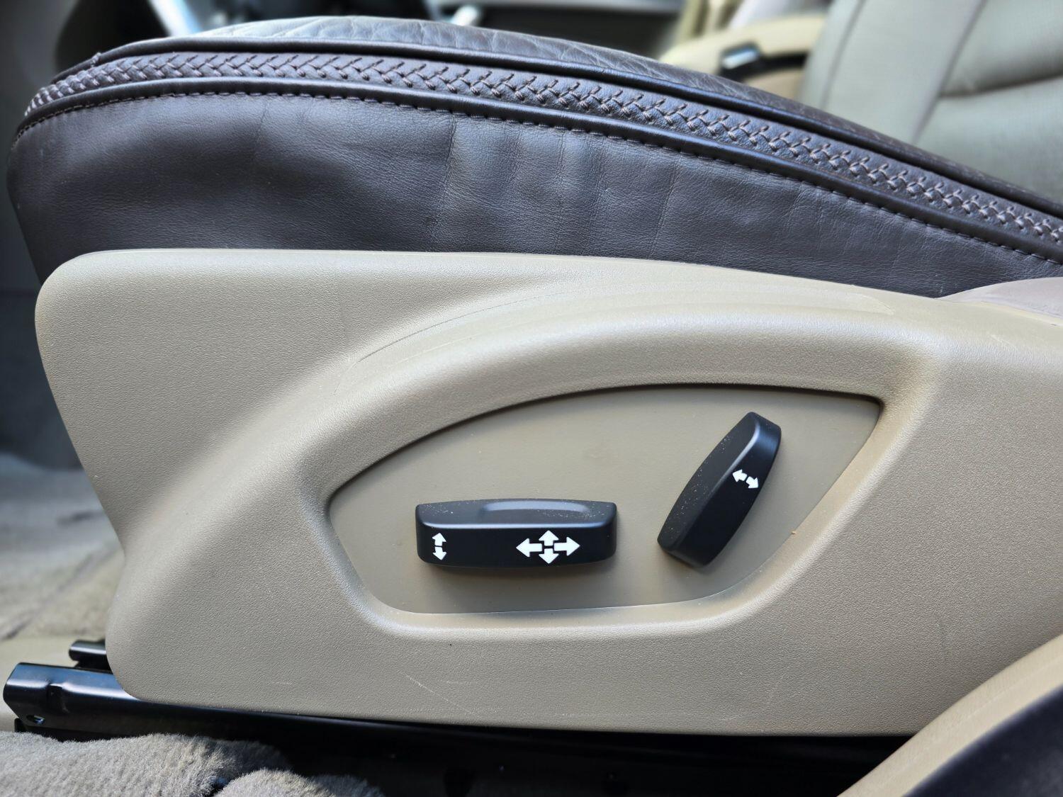 Used Volvo XC70 2013 for sale - 77694415: Photo 36