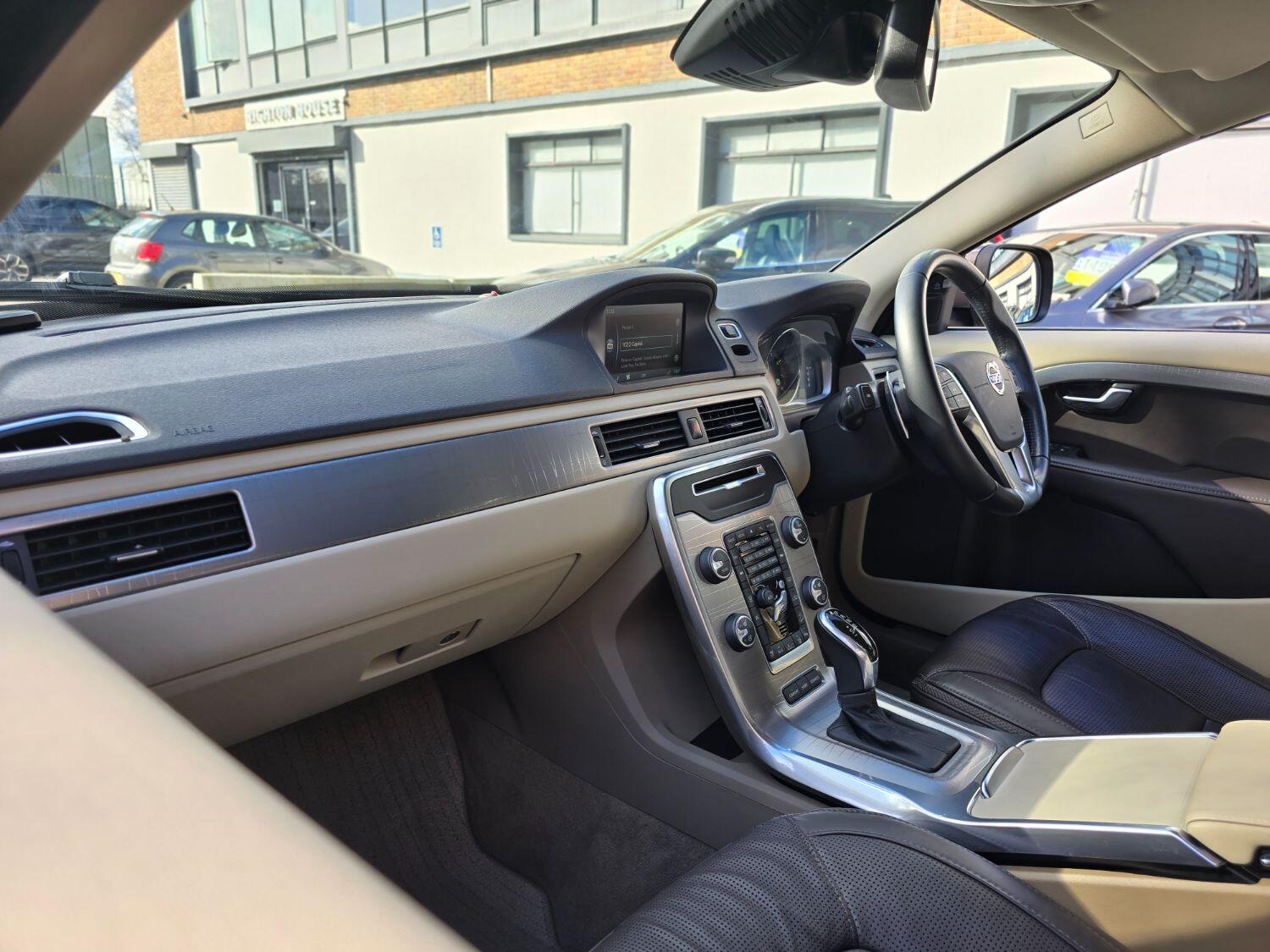 Used Volvo XC70 2013 for sale - 77694415: Photo 40