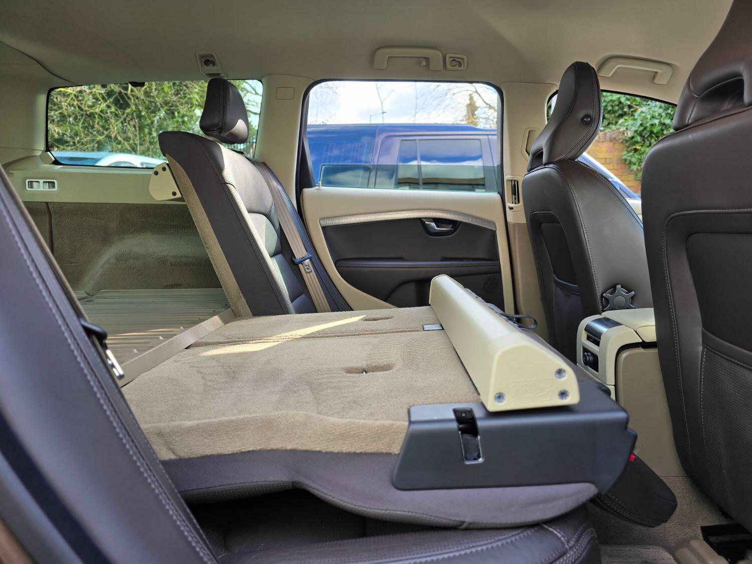 Used Volvo XC70 2013 for sale - 77694415: Photo 49