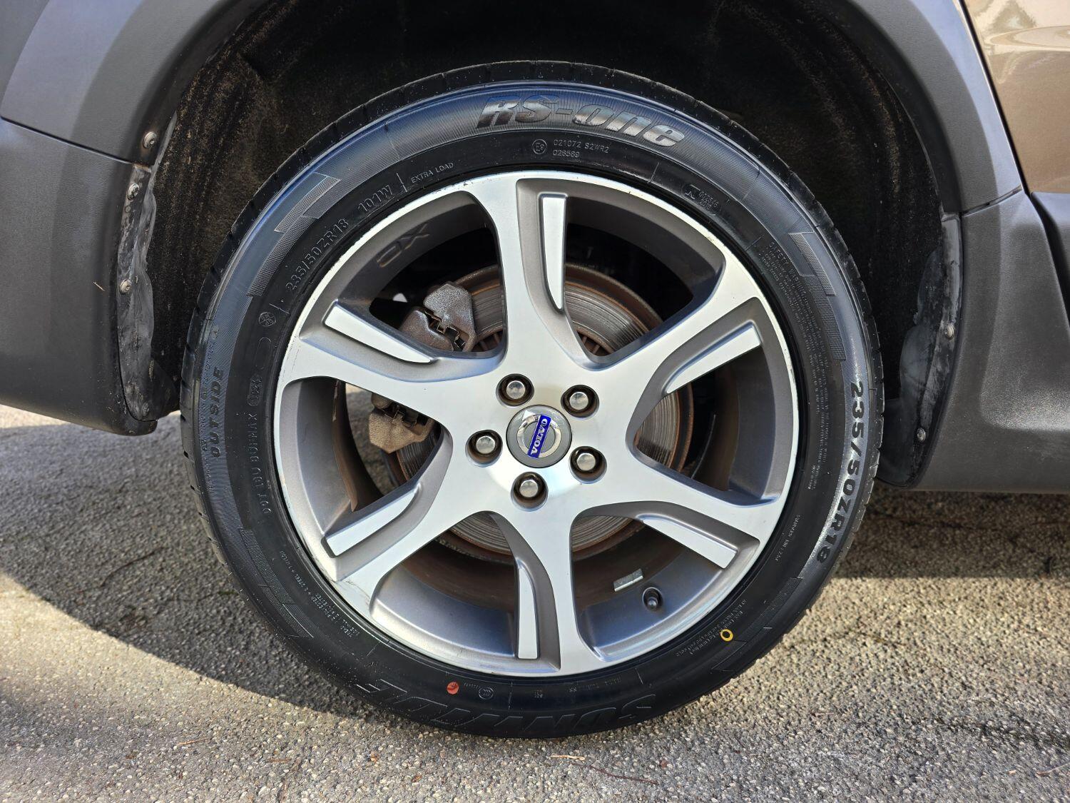 Used Volvo XC70 2013 for sale - 77694415: Photo 61