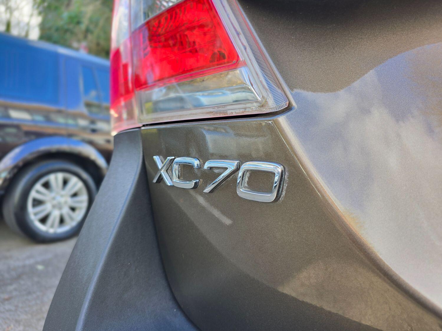 Used Volvo XC70 2013 for sale - 77694415: Photo 74