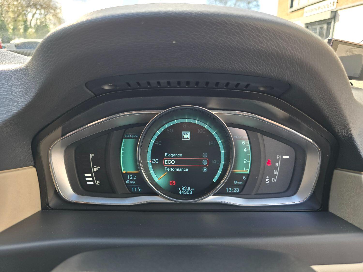 Used Volvo XC70 2013 for sale - 77694415: Photo 8