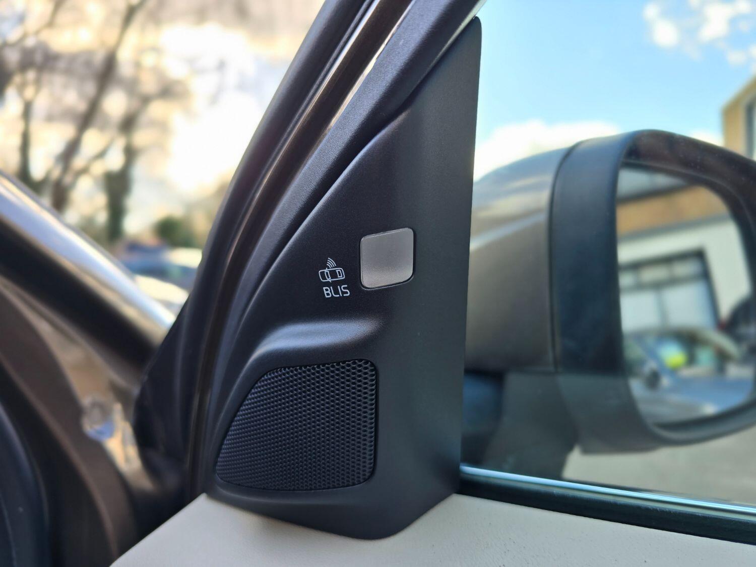 Used Volvo XC70 2013 for sale - 77694415: Photo 84