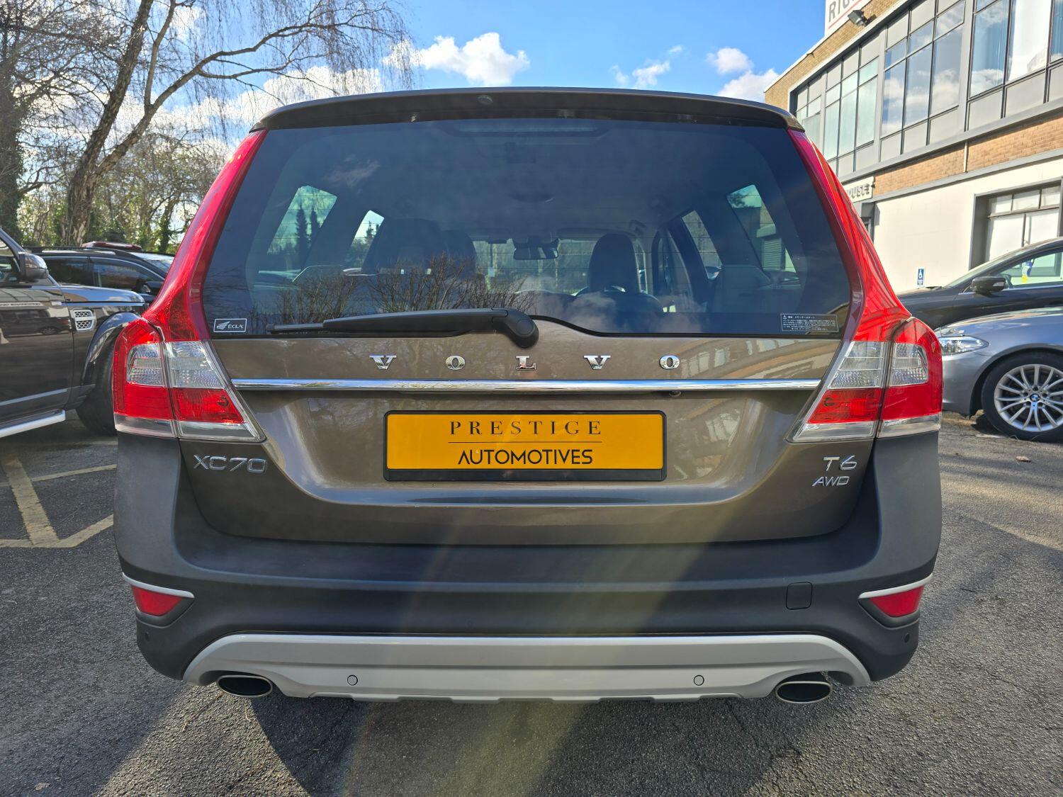 Used Volvo XC70 2013 for sale - 77694415: Photo 93