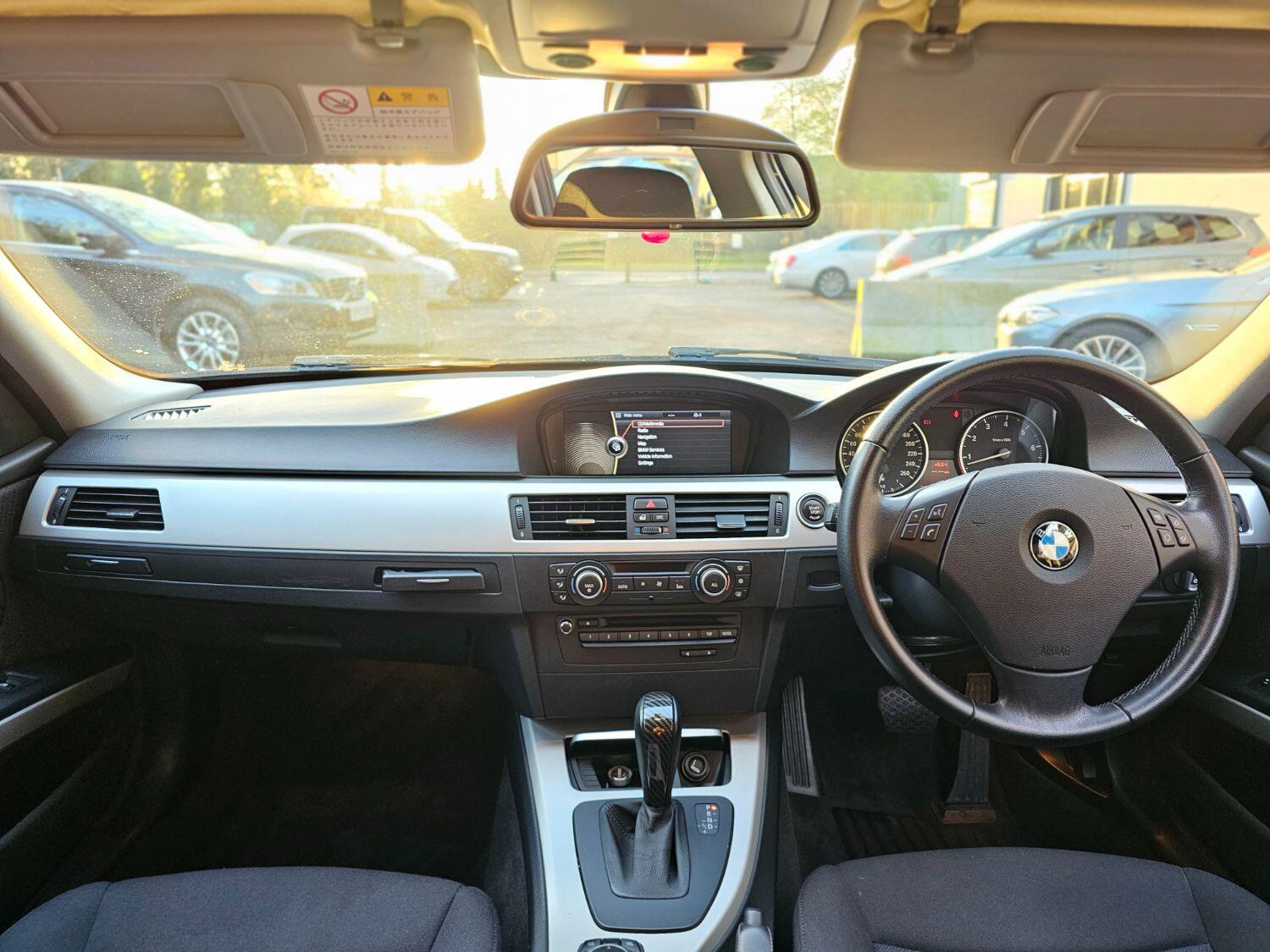 Used BMW 3 Series 2011 for sale - 77189404: Photo 2