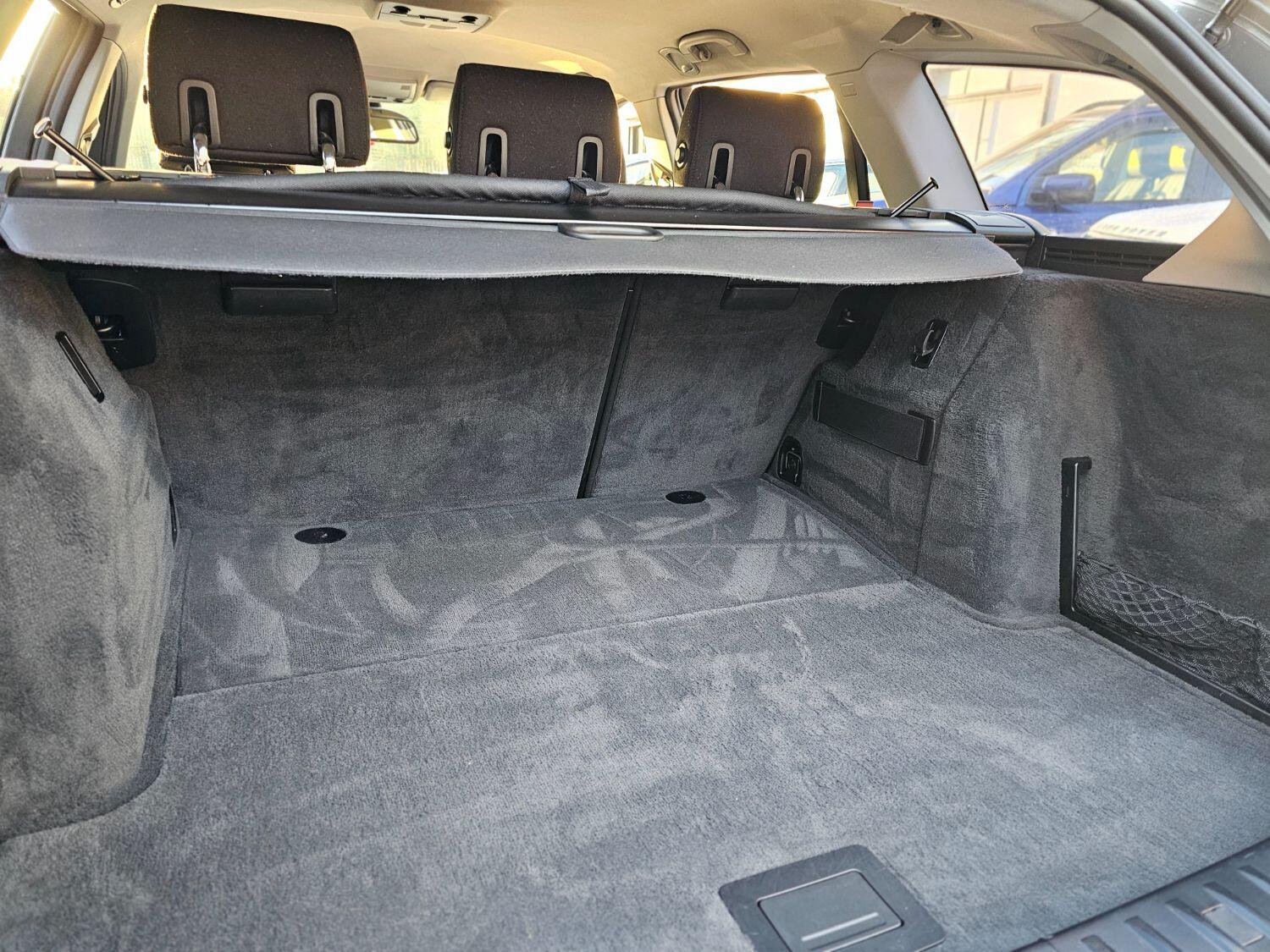 Used BMW 3 Series 2011 for sale - 77189404: Photo 33