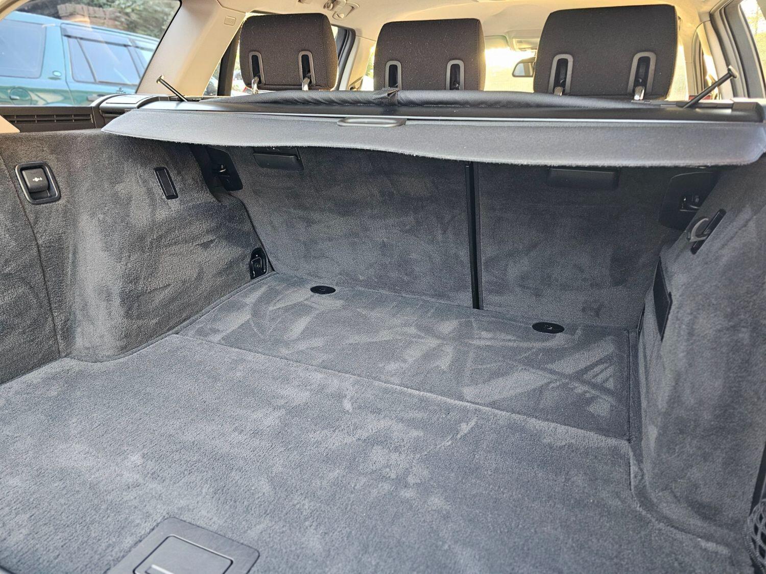 Used BMW 3 Series 2011 for sale - 77189404: Photo 34