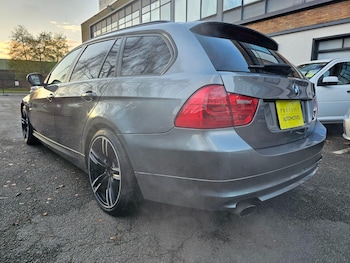 Used BMW 3 Series 2011 for sale - 77189404: Photo