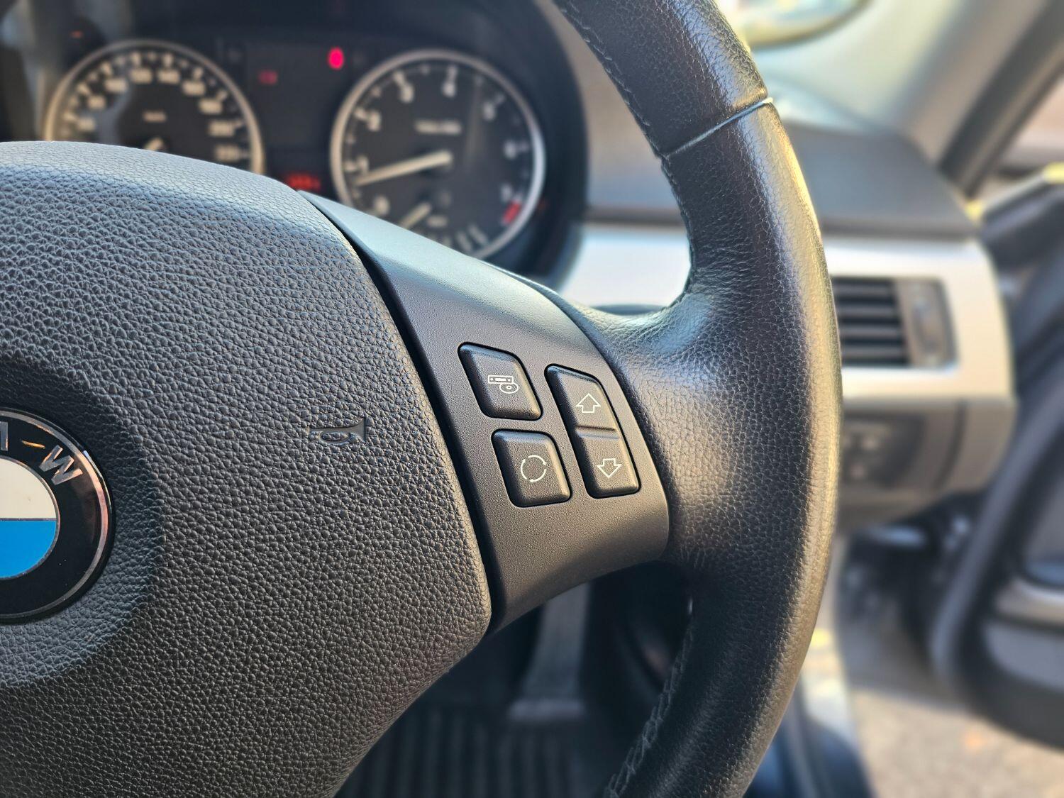 Used BMW 3 Series 2011 for sale - 77189404: Photo 7