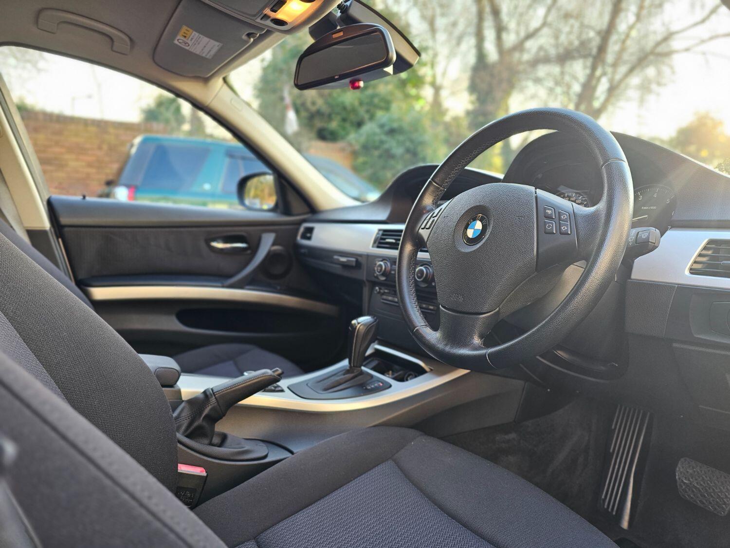 Used BMW 3 Series 2011 for sale - 77189404: Photo 9