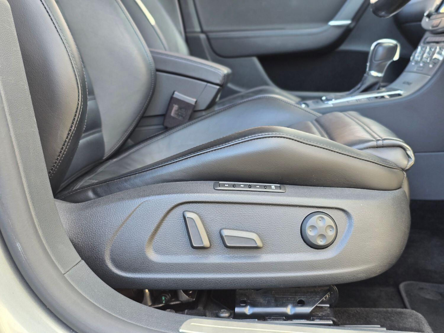 Used Volkswagen Passat for sale - 77189385: Photo 14