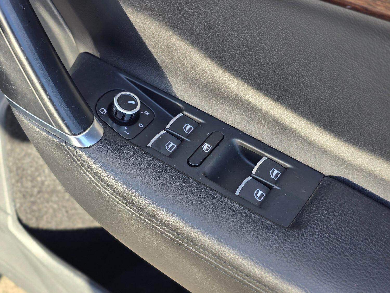 Used Volkswagen Passat for sale - 77189385: Photo 17