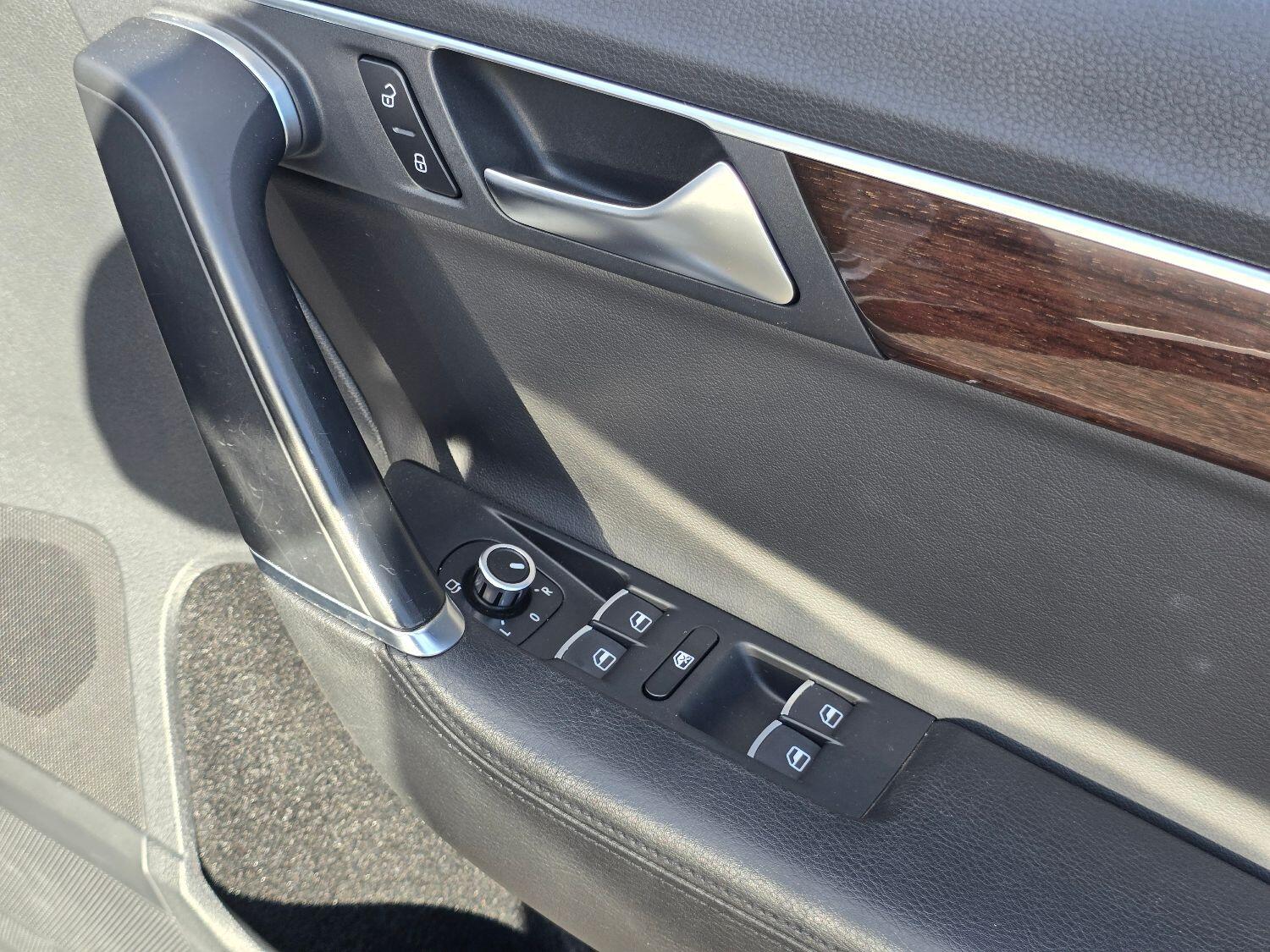 Used Volkswagen Passat for sale - 77189385: Photo 19