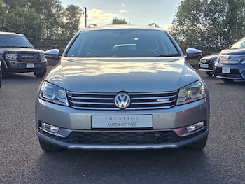 Used Volkswagen Passat 2012 for sale - 77189385: Photo