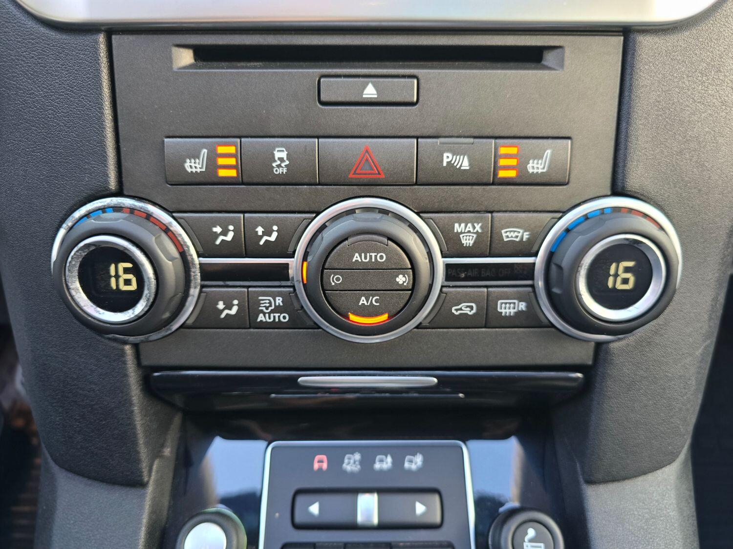 Used Land Rover Discovery 4 2016 for sale - 77189411: Photo 28